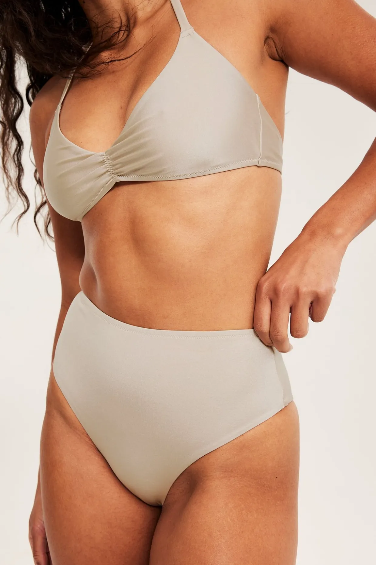 Bikinialaosa brazilian high leg | Beige | Naiset | Kappahl