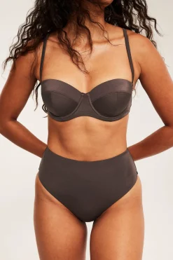 Bikinialaosa brazilian high leg | Tummanruskea | Naiset | Kappahl