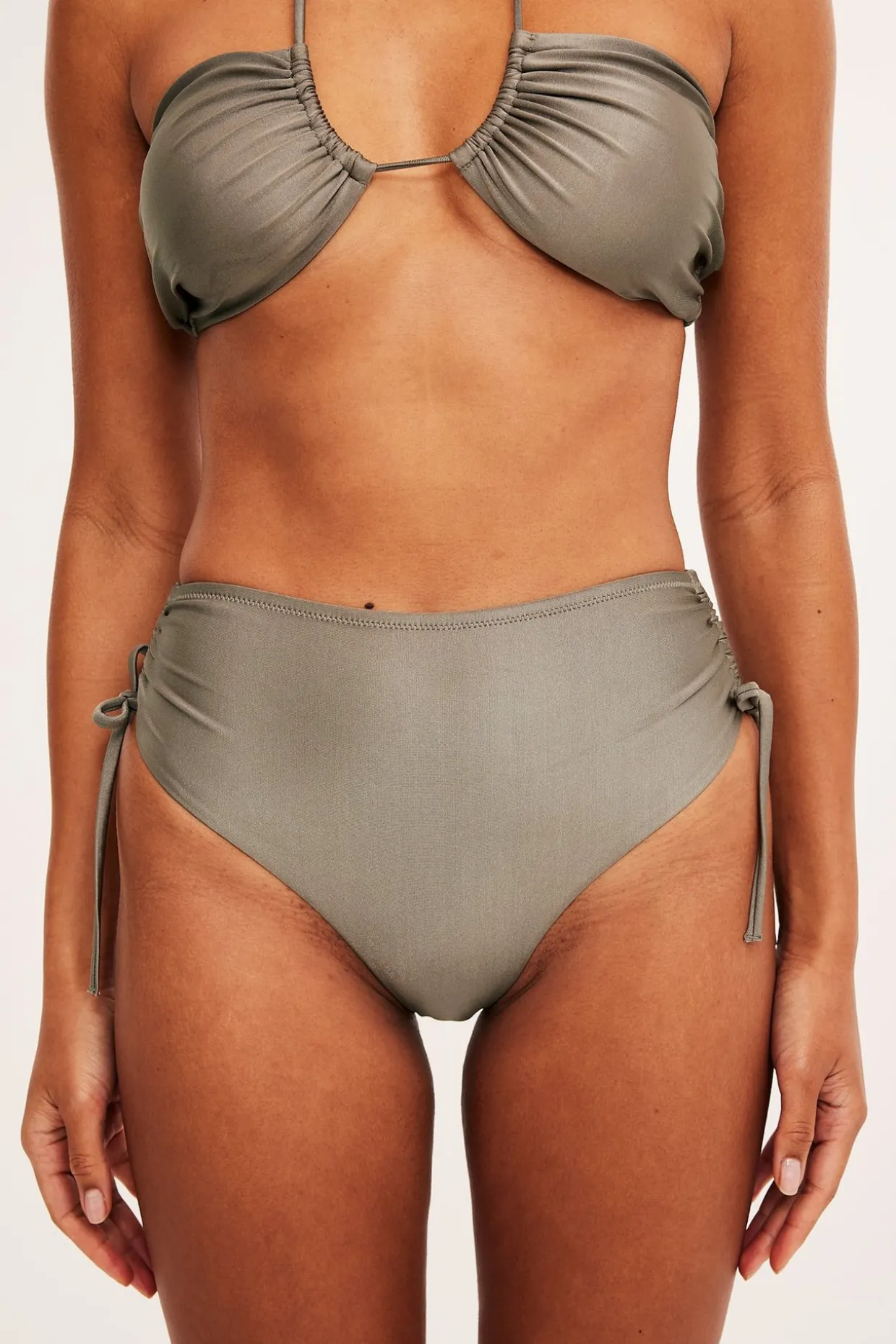 Bikinialaosa solmittavilla nauhoilla | Tummanbeige | Naiset | Kappahl
