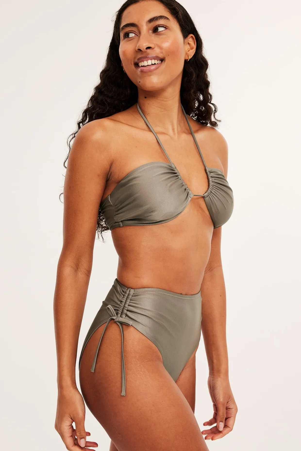 Bikinialaosa solmittavilla nauhoilla | Tummanbeige | Naiset | Kappahl