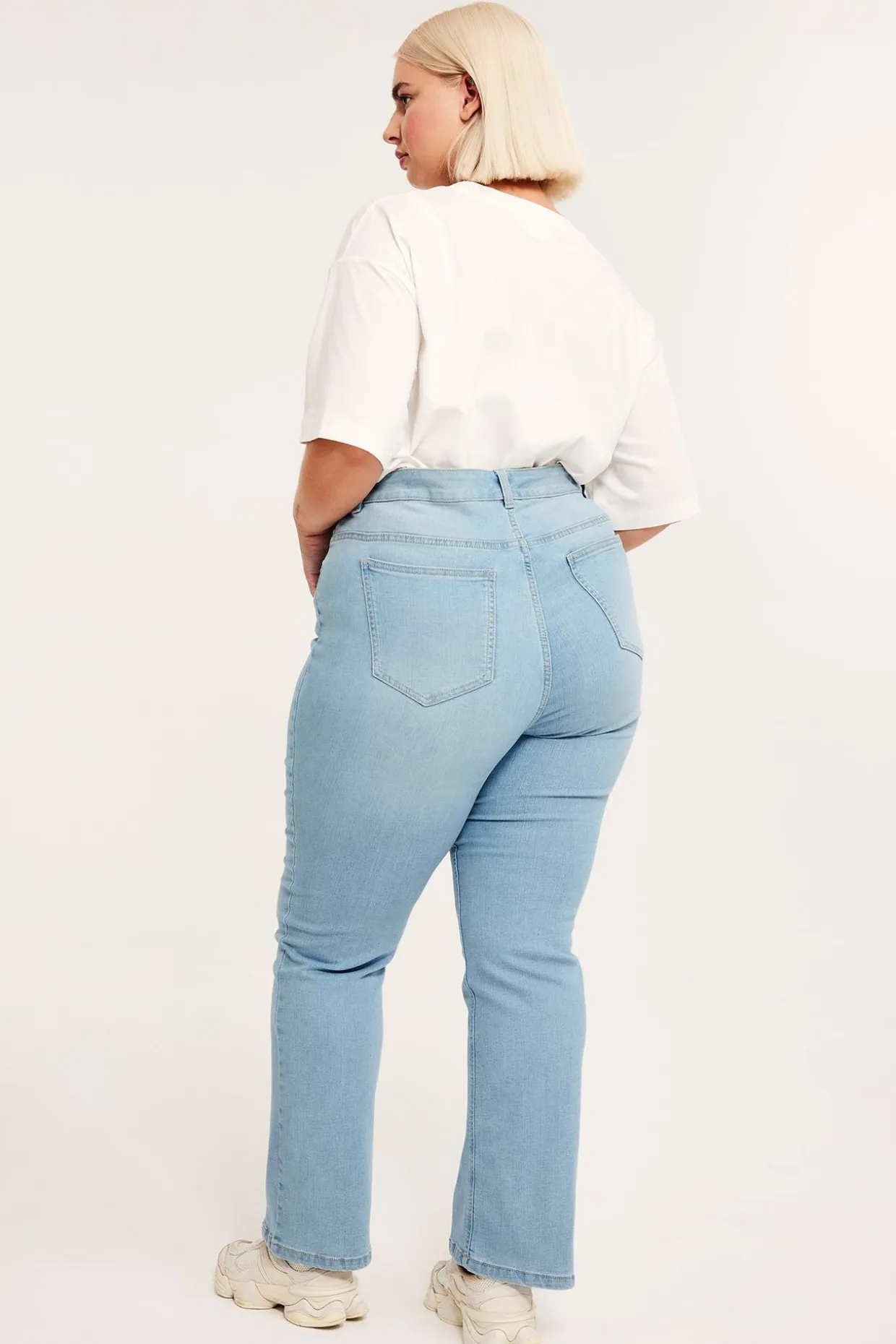 Bootcut-farkut high waist | Vaalea denim | Naiset | Kappahl