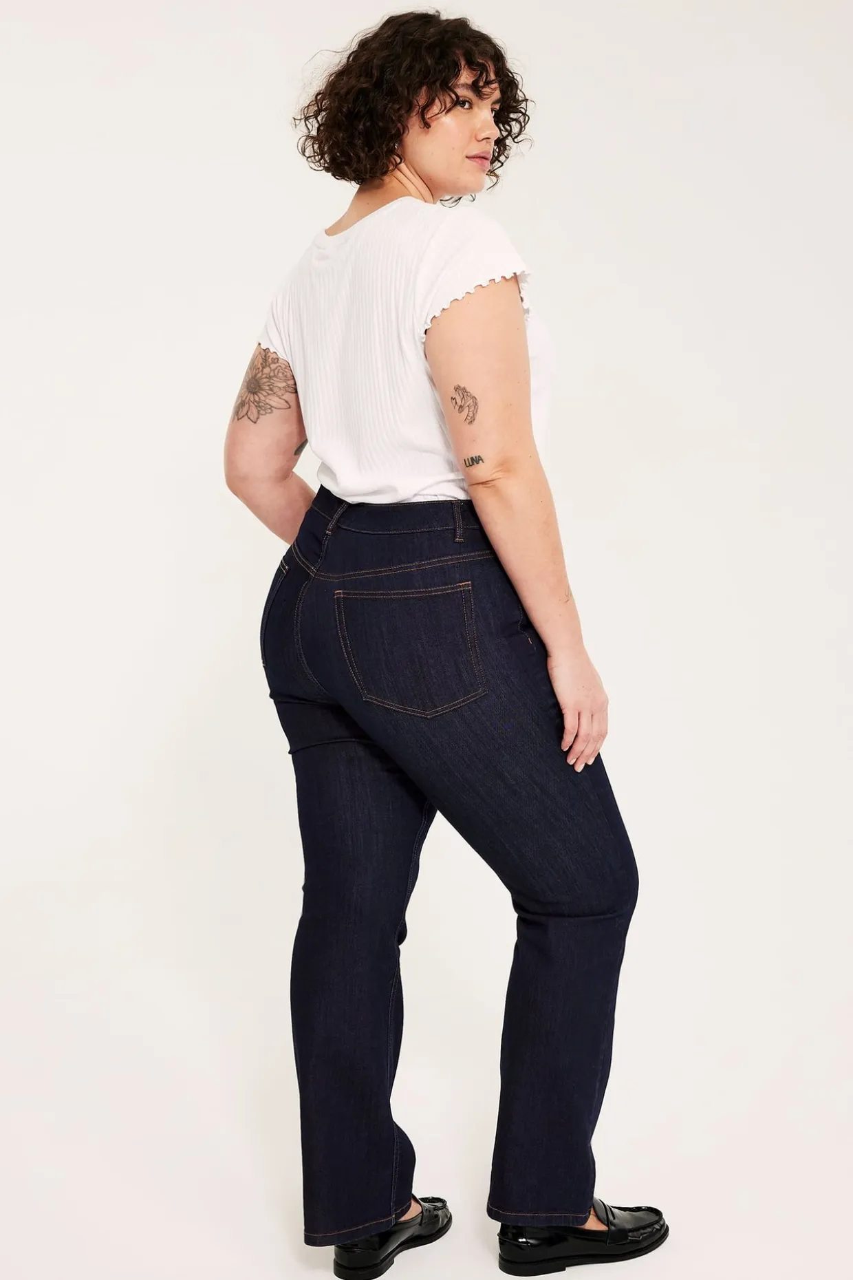 Bootcut jeans high waist | Tumma denim | Naiset | Kappahl