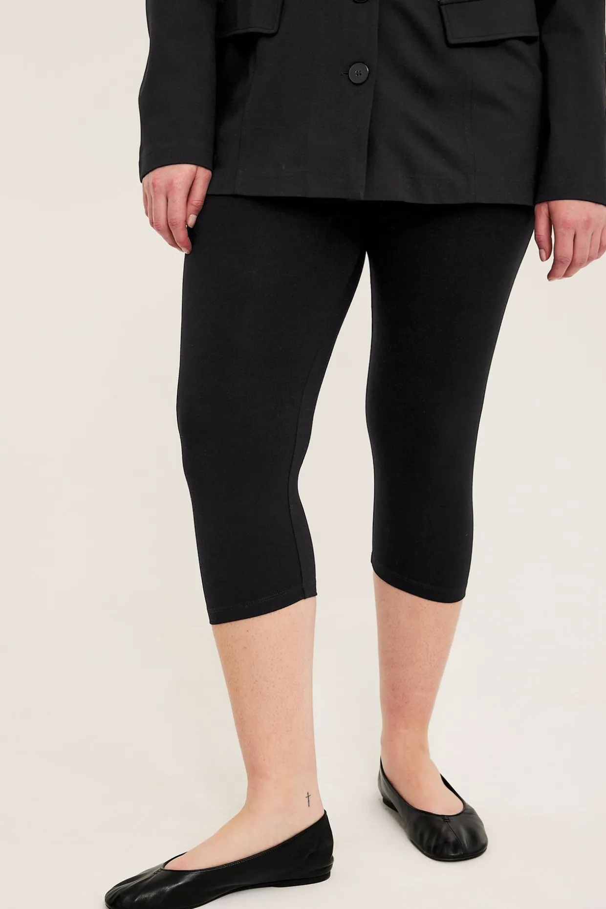 Caprileggingsit | Musta | Naiset | Kappahl