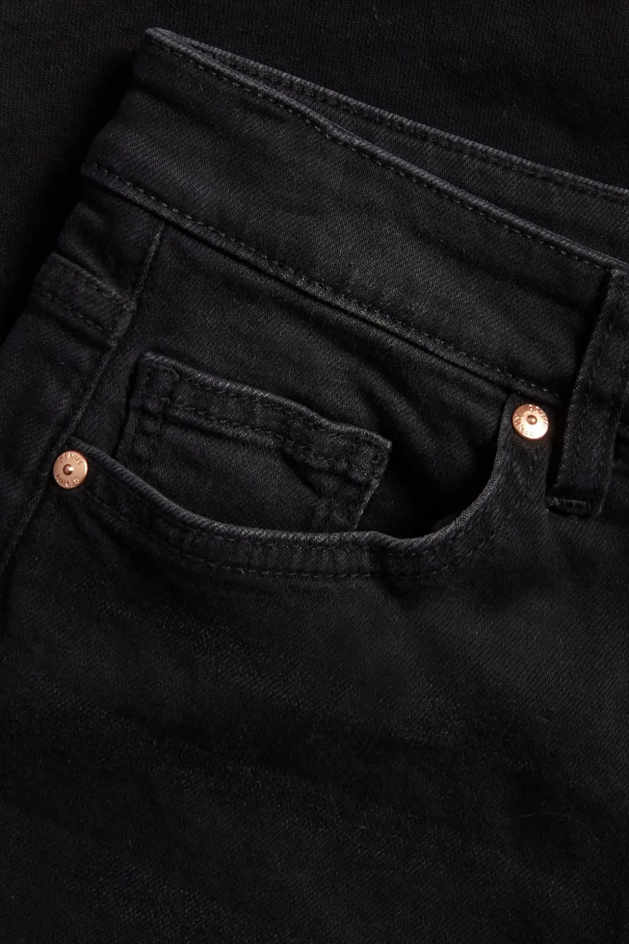 Cropped flare jeans regular waist | Pesty musta denim | Naiset | Kappahl