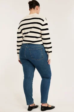 Embracing jeans high waist | Denim | Naiset | Kappahl