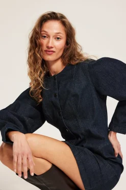 Farkkumekko, jossa on reilut hihat | Tumma denim | Naiset | Kappahl