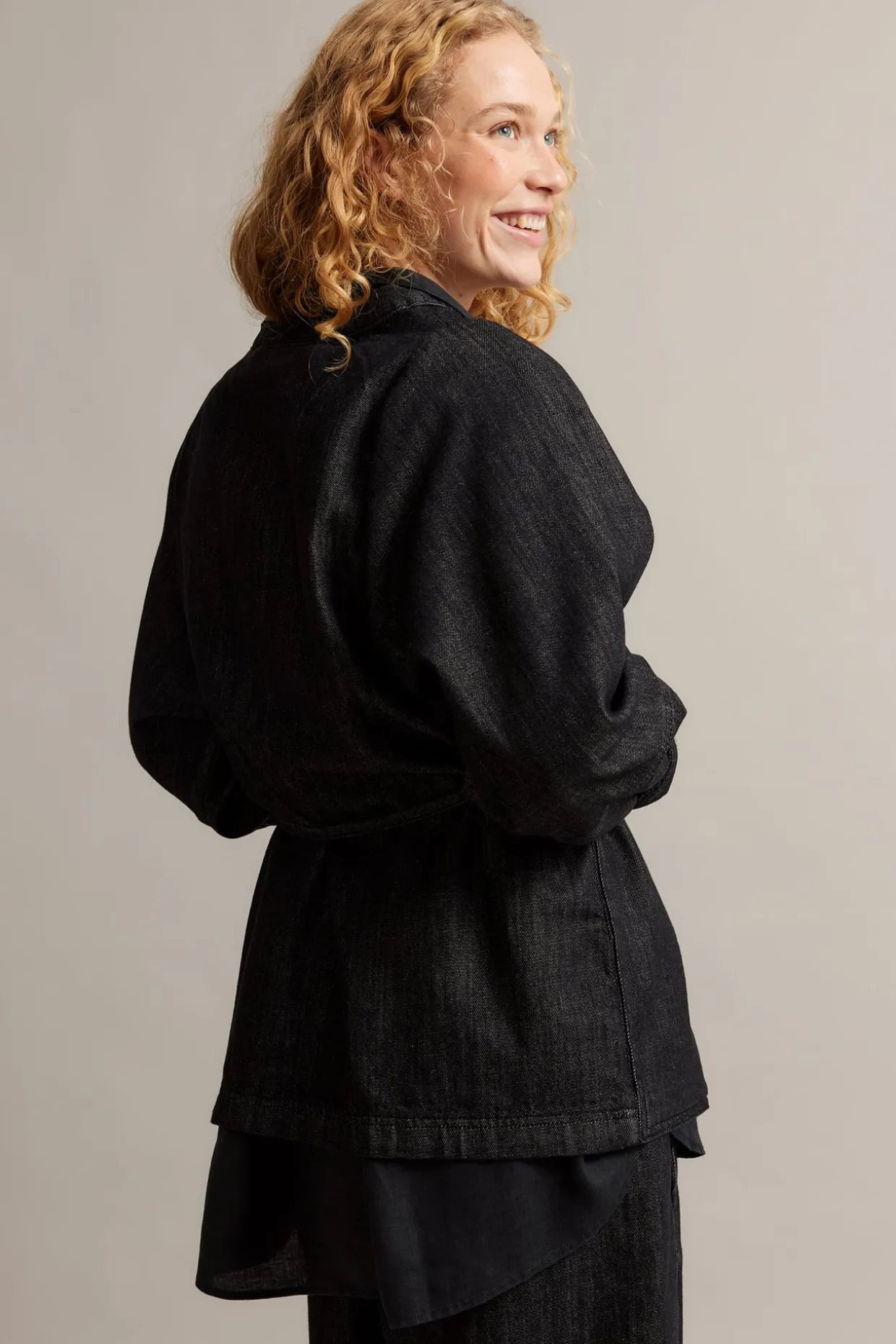 Farkkutakki | Musta denim | Naiset | Kappahl