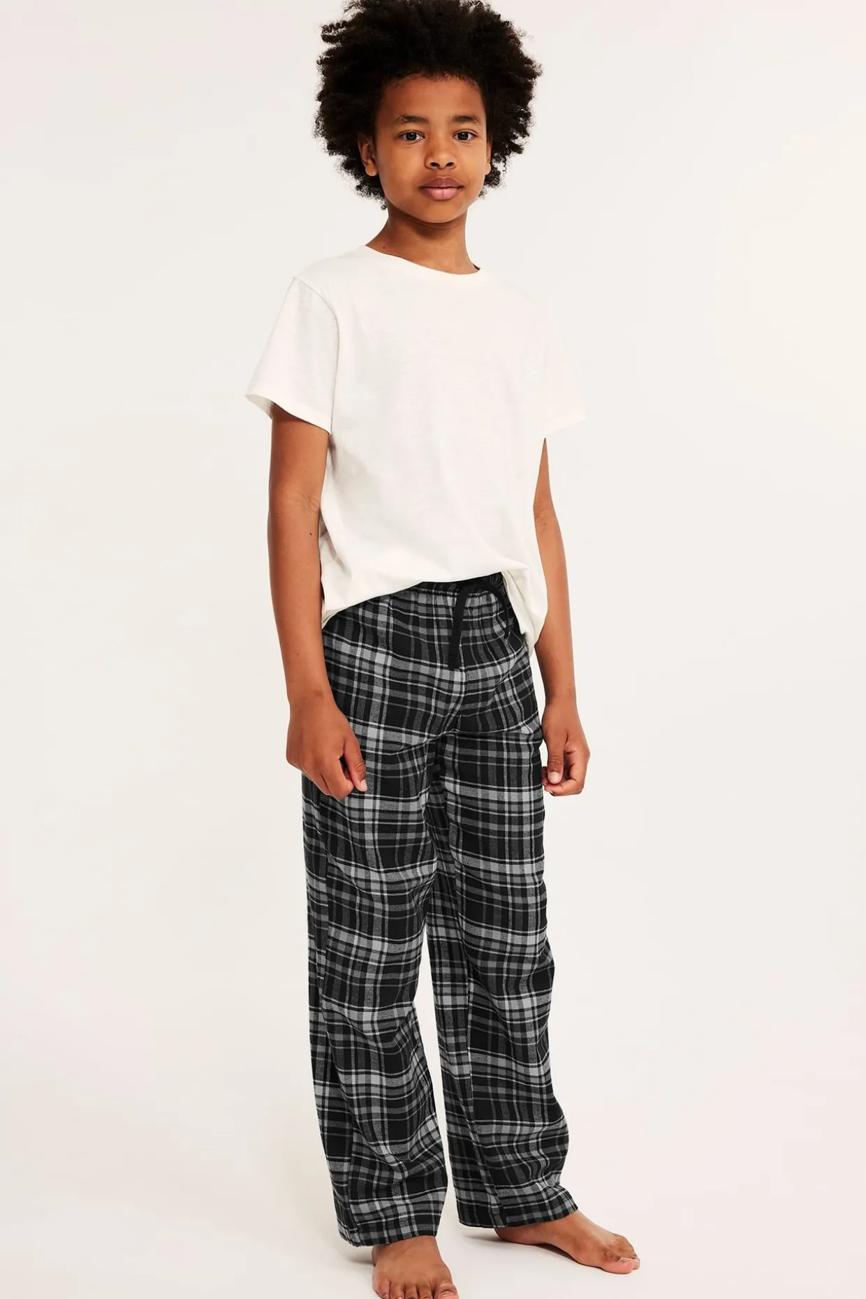 Flanellia olevat pyjamahousut | Musta | Lapset | Kappahl