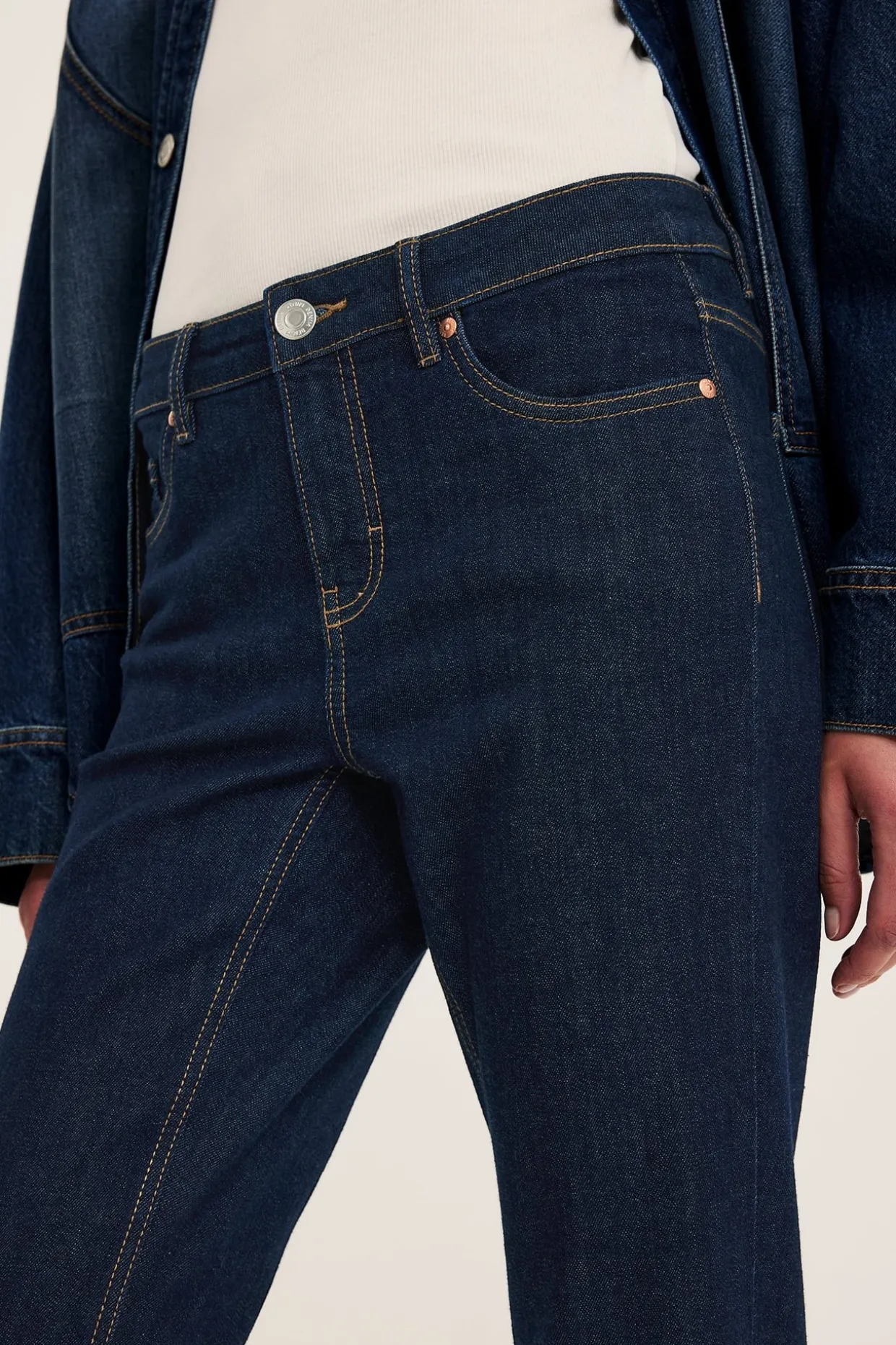 Flare jeans low waist | Tumma denim | Naiset | Kappahl