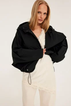 Hupullinen takki | Musta | Naiset | Kappahl
