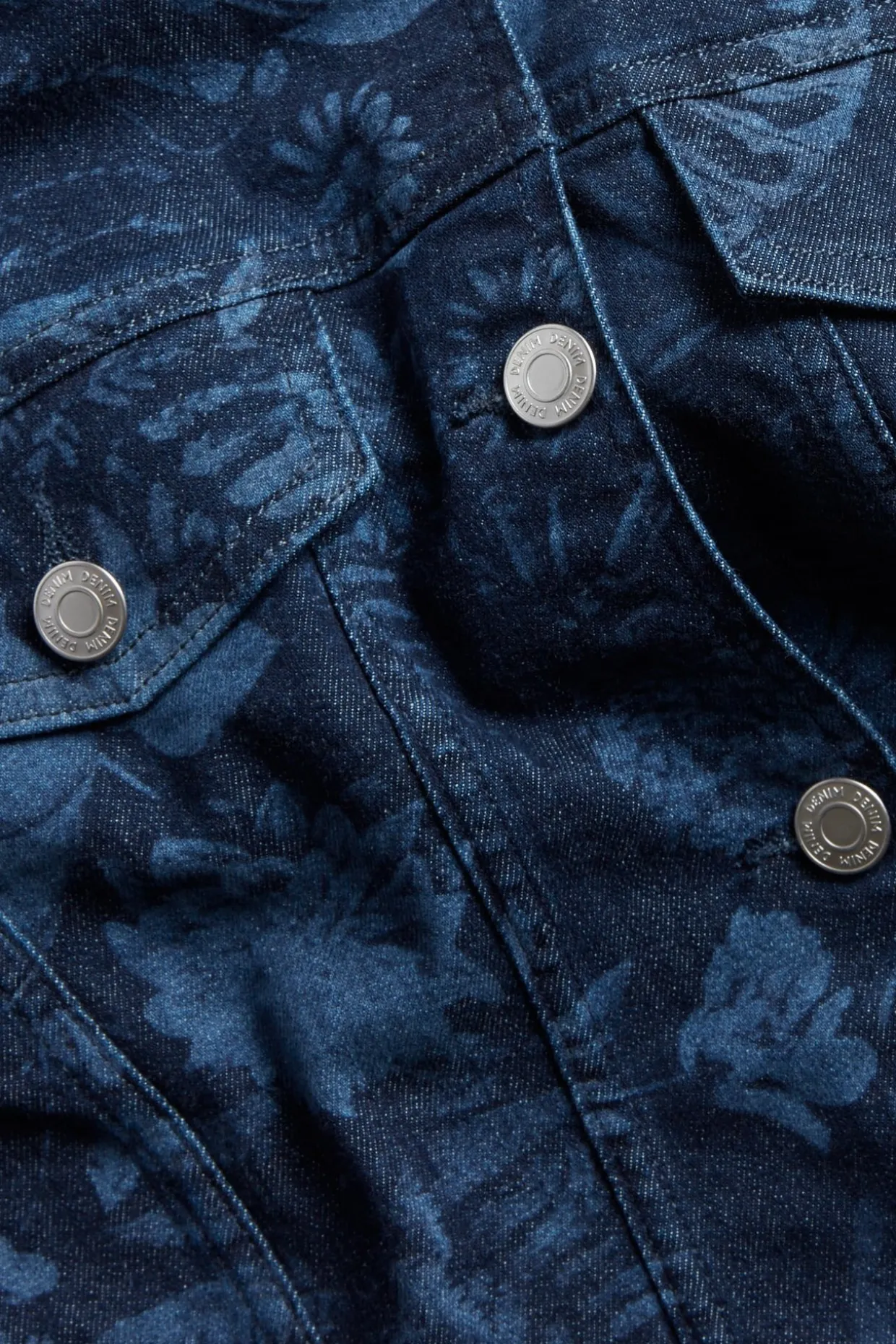 Kuviollinen farkkutakki | Denim | Naiset | Kappahl