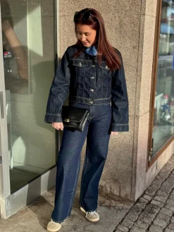 Lyhyemmän mallinen farkkutakki | Tumma denim | Naiset | Kappahl