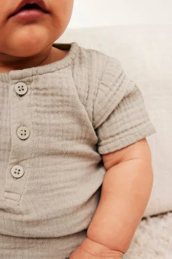 Lyhythihainen body musliinikankaasta | Beige | Vauvat | Kappahl