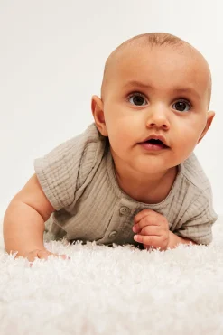 Lyhythihainen body musliinikankaasta | Beige | Vauvat | Kappahl
