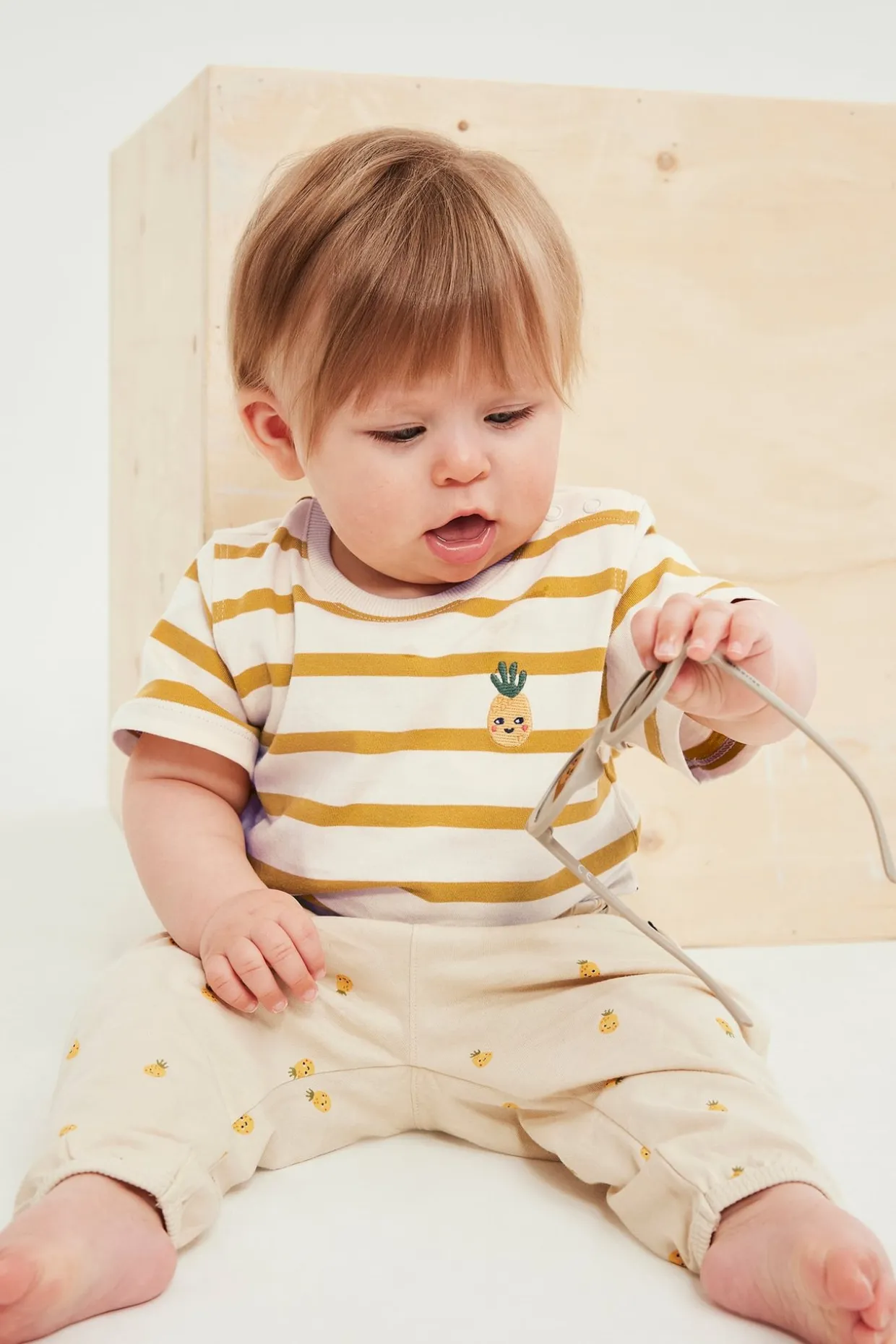 Lyhythihainen raidallinen vauvojen body | Keltainen | Lapset | Kappahl