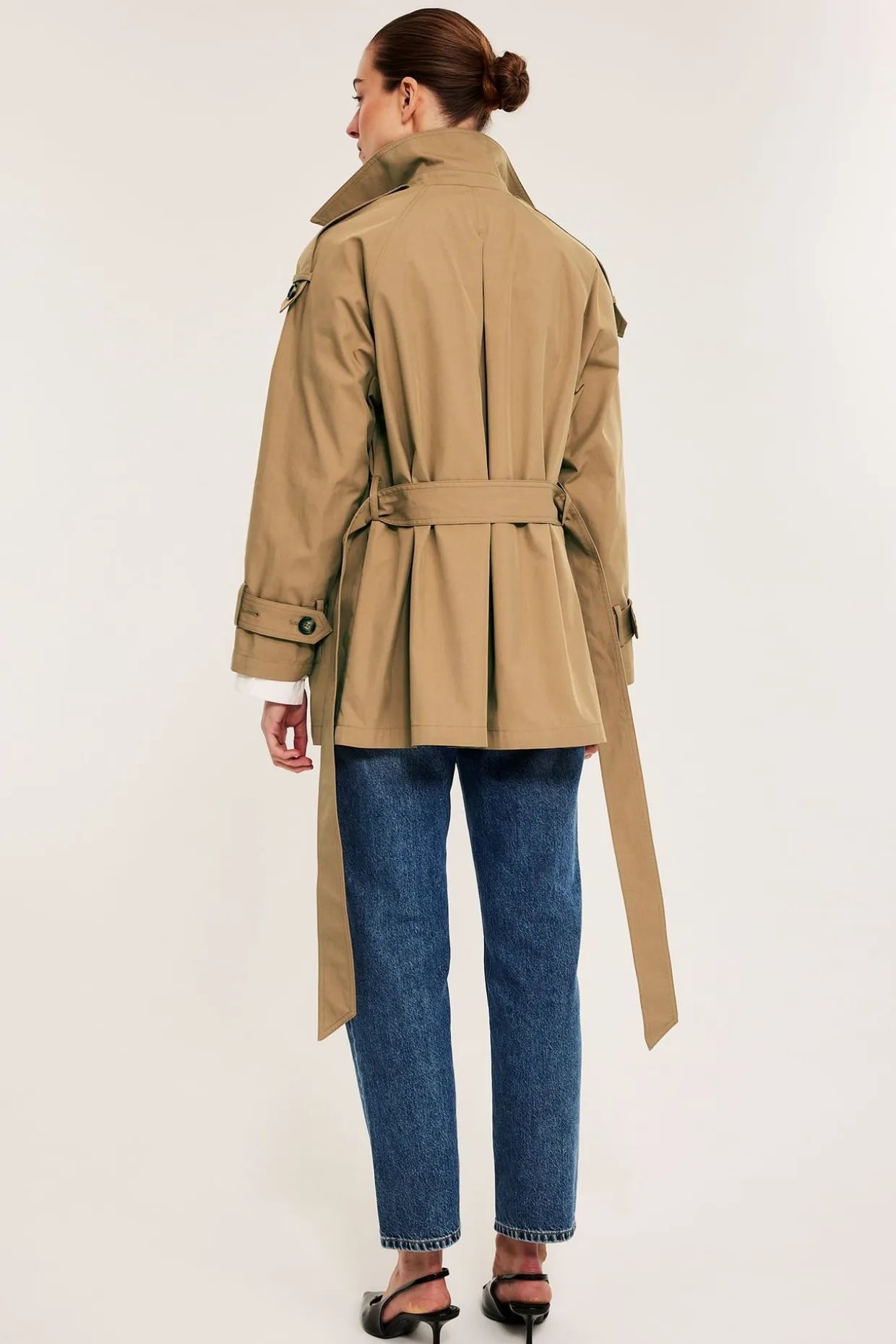 Lyhyt trenssitakki | Beige | Naiset | Kappahl