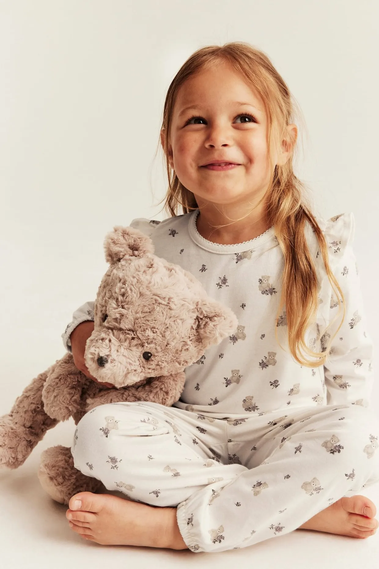 Nallekarhu- ja ruusukuvioinen pyjama | Luonnonvalkoinen | Lapset | Newbie