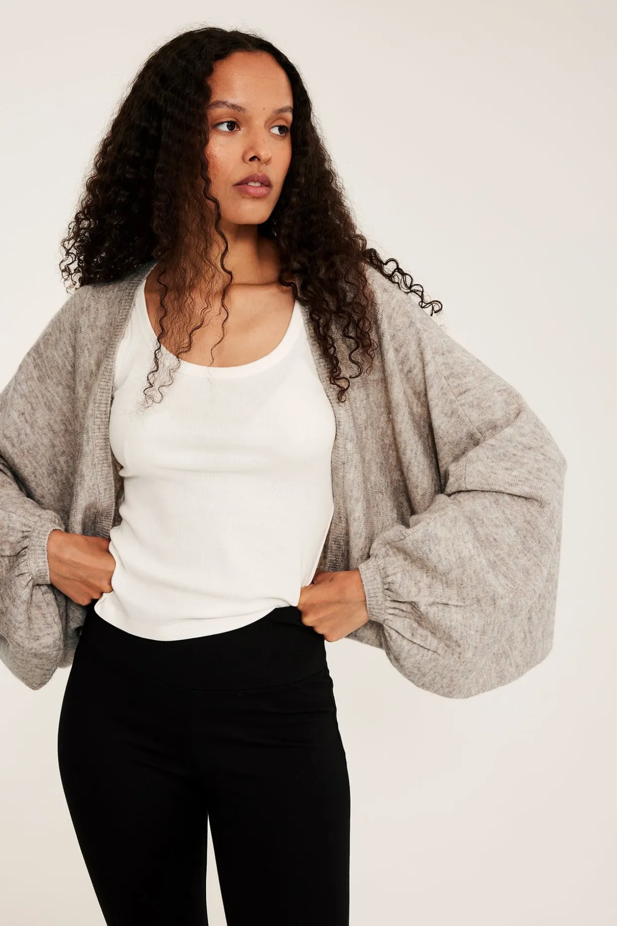 Neulottu bolero | Meleerattu beige | Naiset | Kappahl