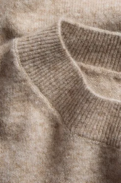 Neulottu liivi, jossa on matala poolokaulus | Meleerattu beige | Naiset | Kappahl