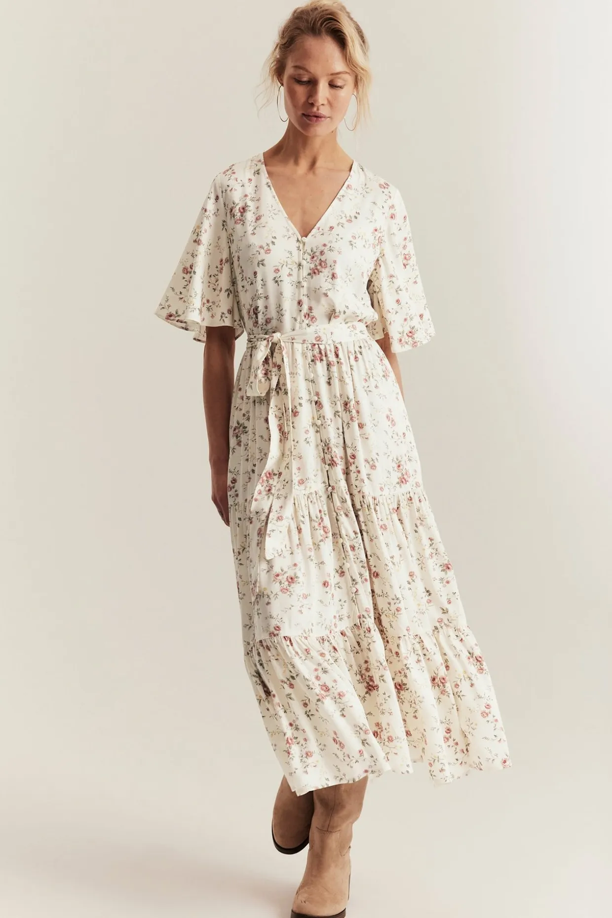 Newbie Woman -malliston kukkakuvioinen mekko | Luonnonvalkoinen | Lapset | Newbie