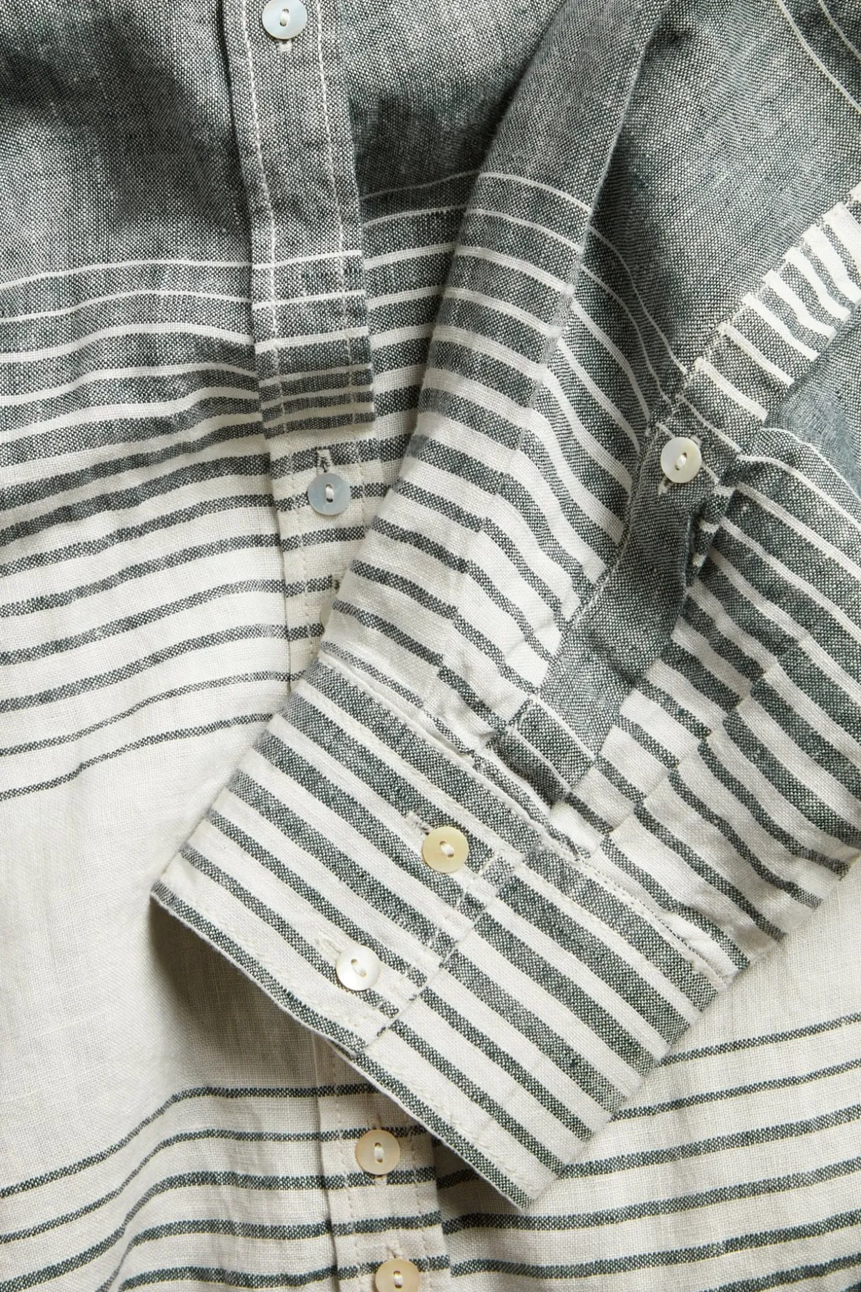 Oversized-mallinen pellavapaita | Tummansininen | Naiset | Kappahl