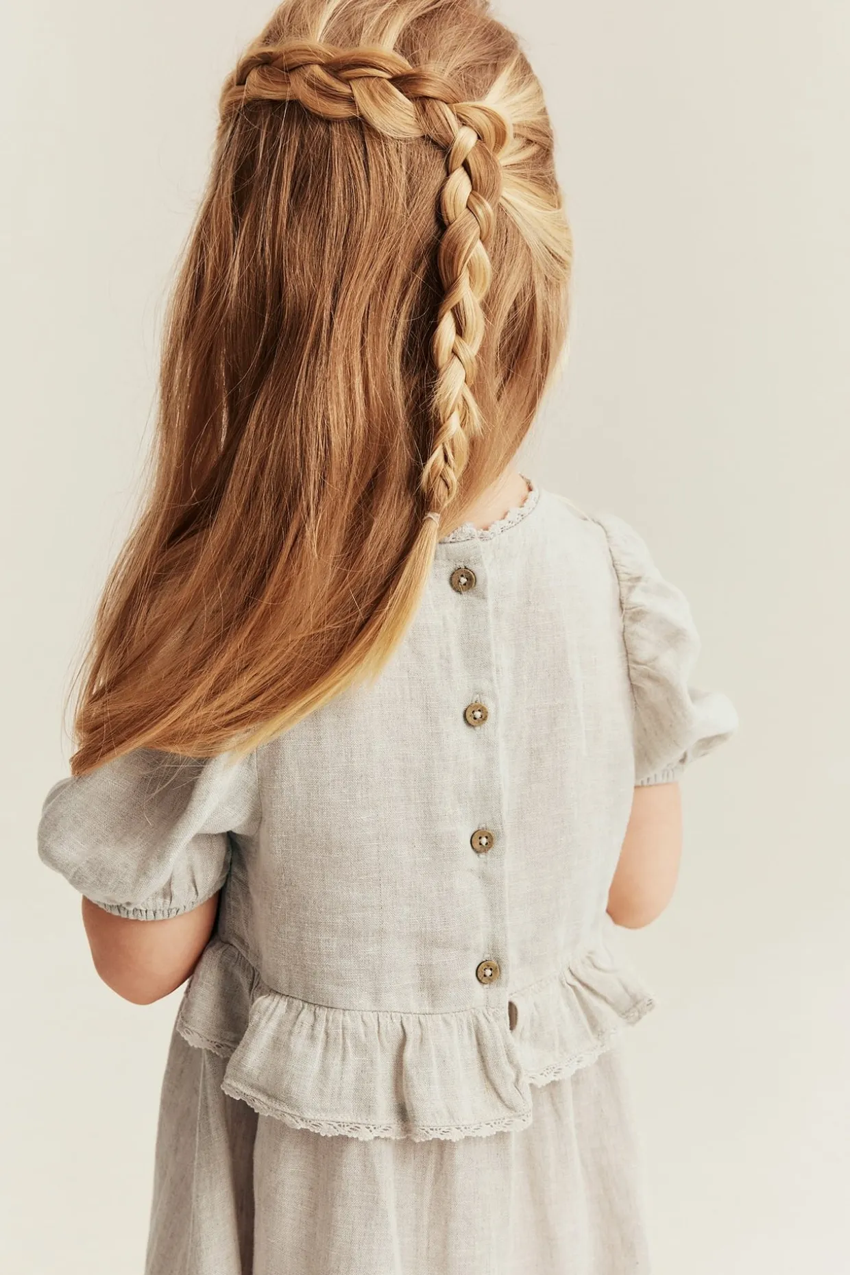 Pellavamekko, jossa röyhelöt | Vaaleanbeige | Lapset | Newbie