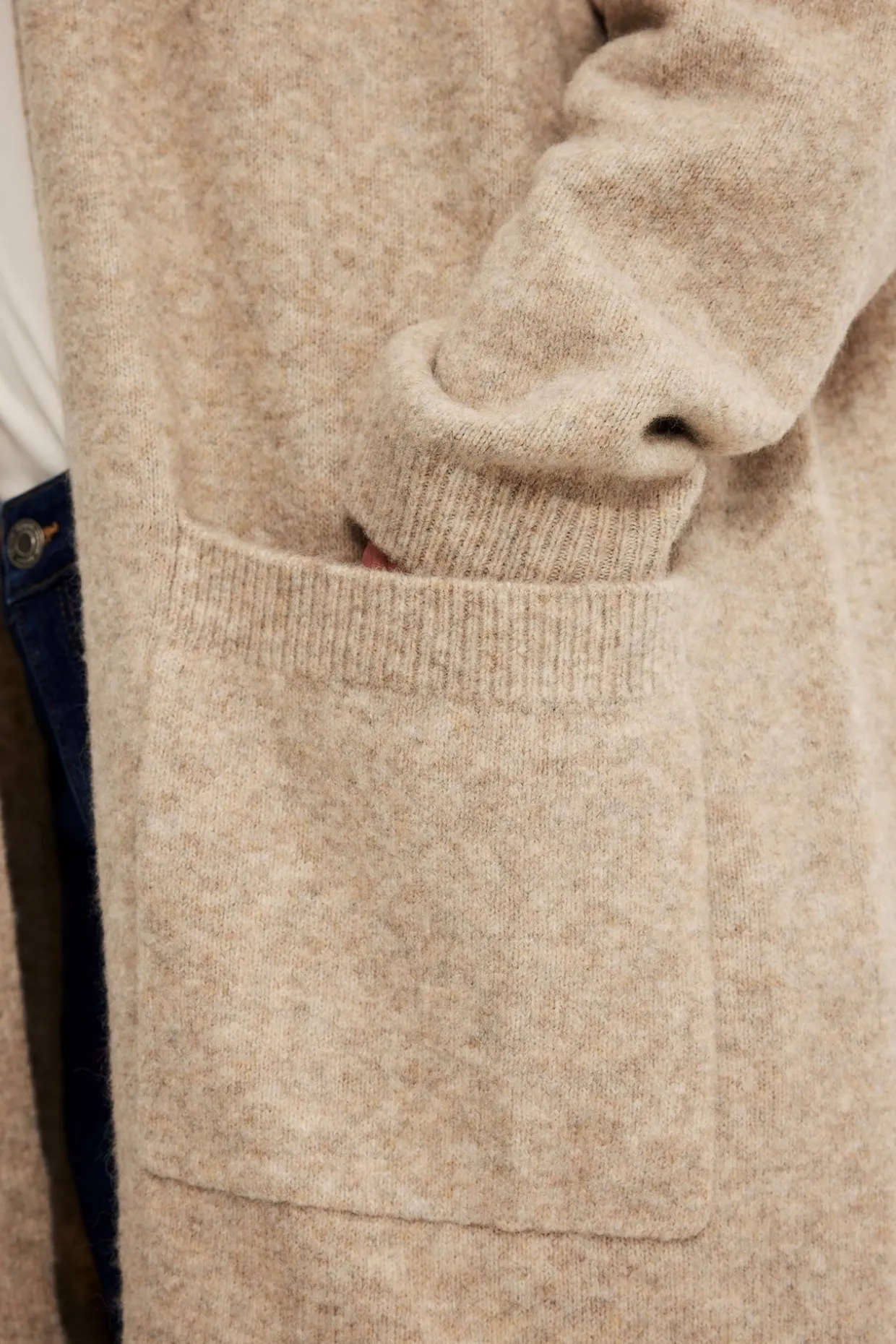 Pitkä neuletakki | Meleerattu beige | Naiset | Kappahl
