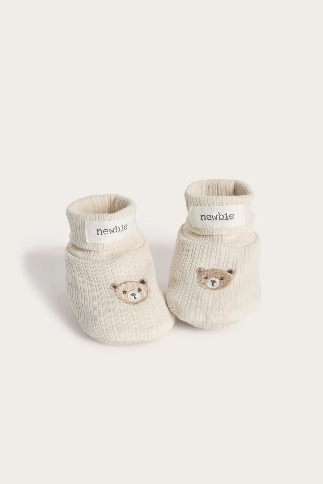 Pörröiset tossut nallekarhuilla | Vaaleanbeige | Vauvat | Newbie