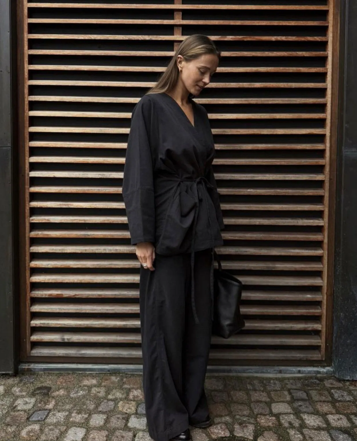 Pull-on-housut wide fit | Musta | Naiset | Kappahl