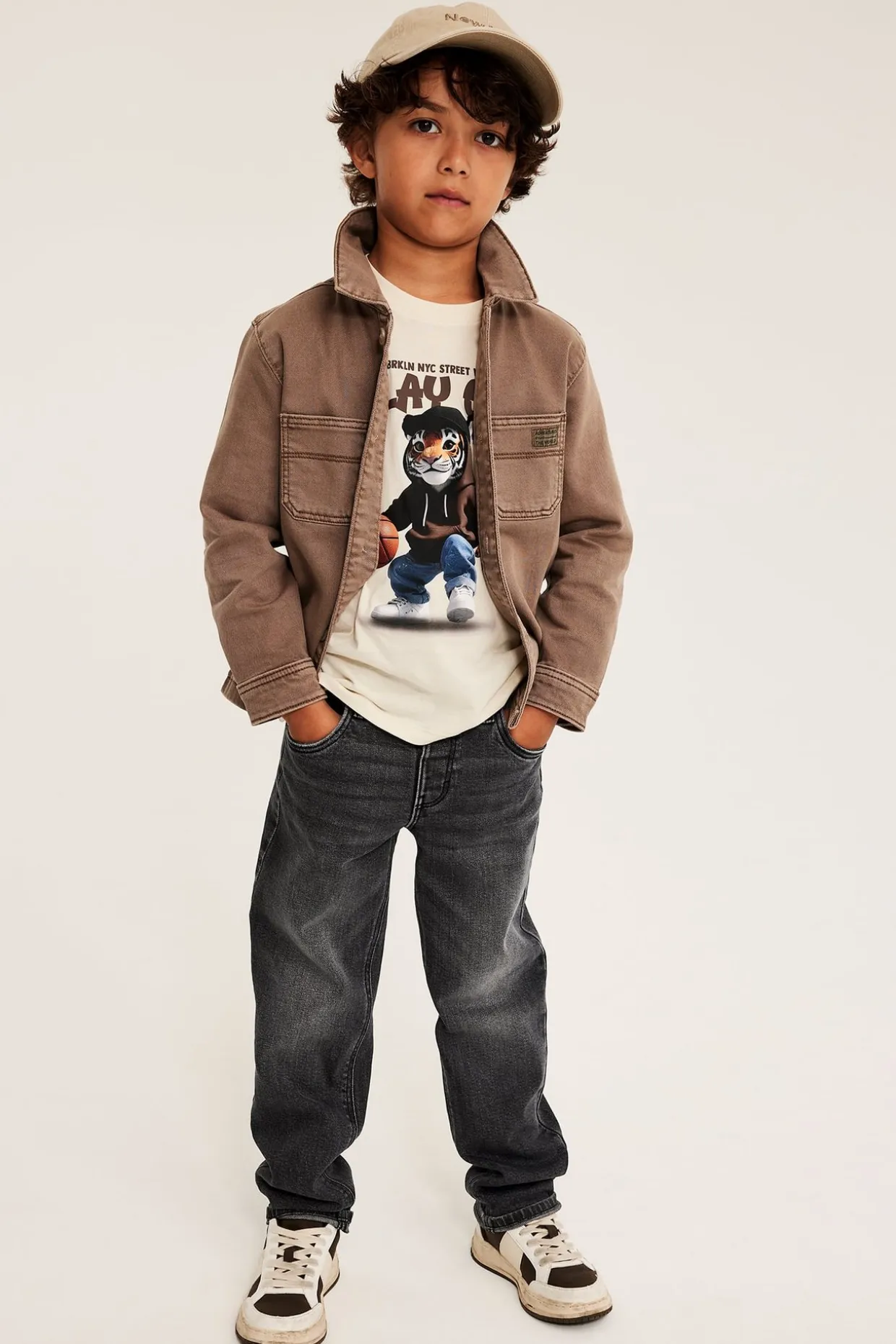 Relaxed jeans | Hopeanharmaa | Lapset | Kappahl