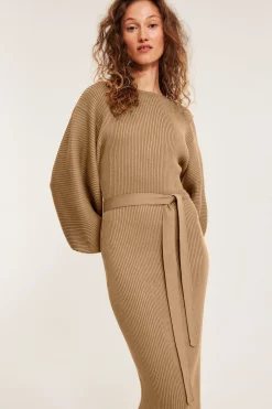Ribattu mekko | Beige | Naiset | Kappahl