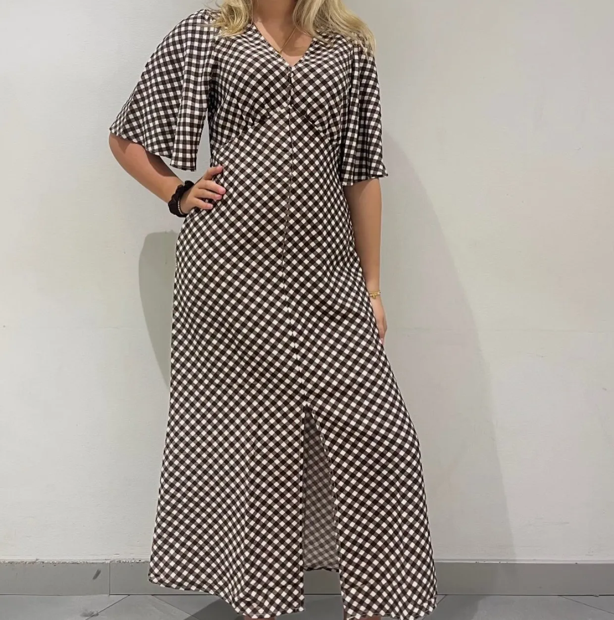 Ruudullinen mekko napeilla | Ruskea | Naiset | Kappahl