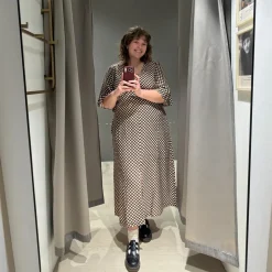 Ruudullinen mekko napeilla | Ruskea | Naiset | Kappahl