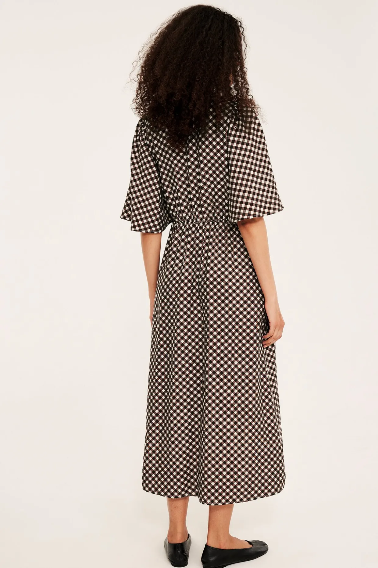 Ruudullinen mekko napeilla | Ruskea | Naiset | Kappahl