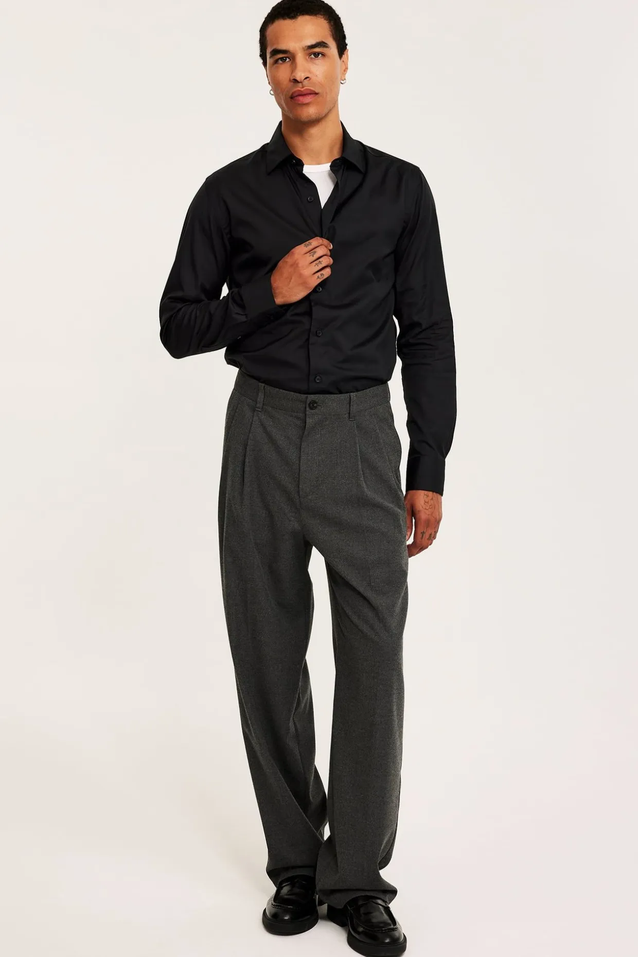 Slim fit paita