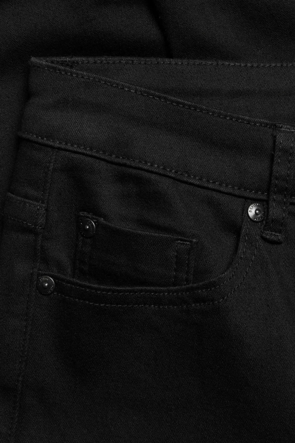 Straight jeans mid waist long leg | Musta denim | Naiset | Kappahl
