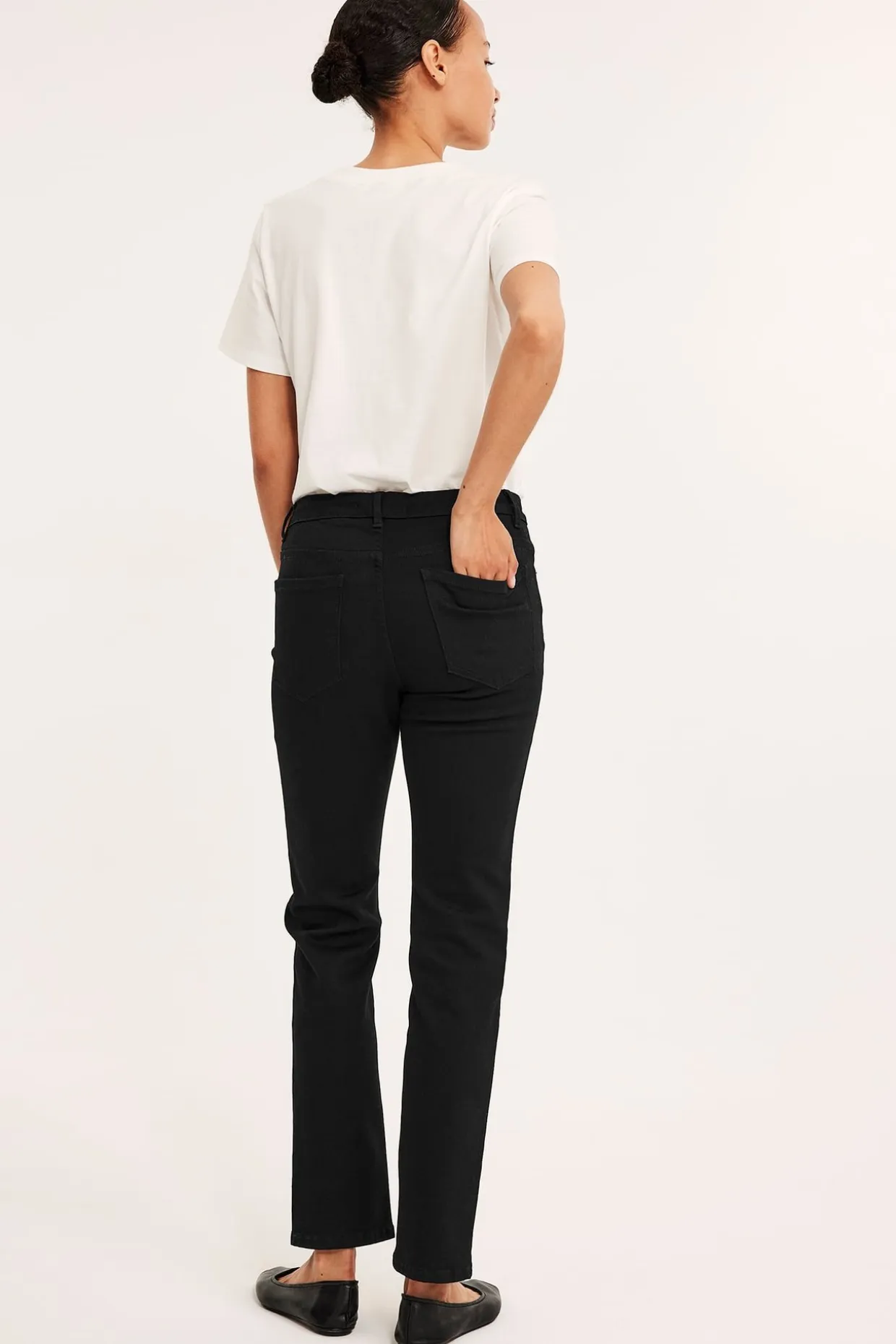 Straight jeans mid waist | Musta | Naiset | Kappahl