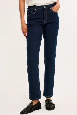 Straight jeans mid waist | Tumma denim | Naiset | Kappahl