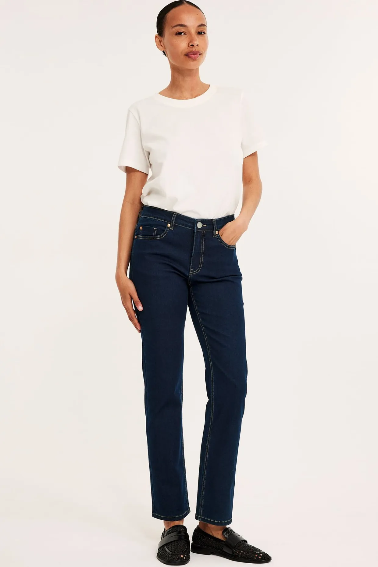 Straight jeans mid waist | Tumma denim | Naiset | Kappahl