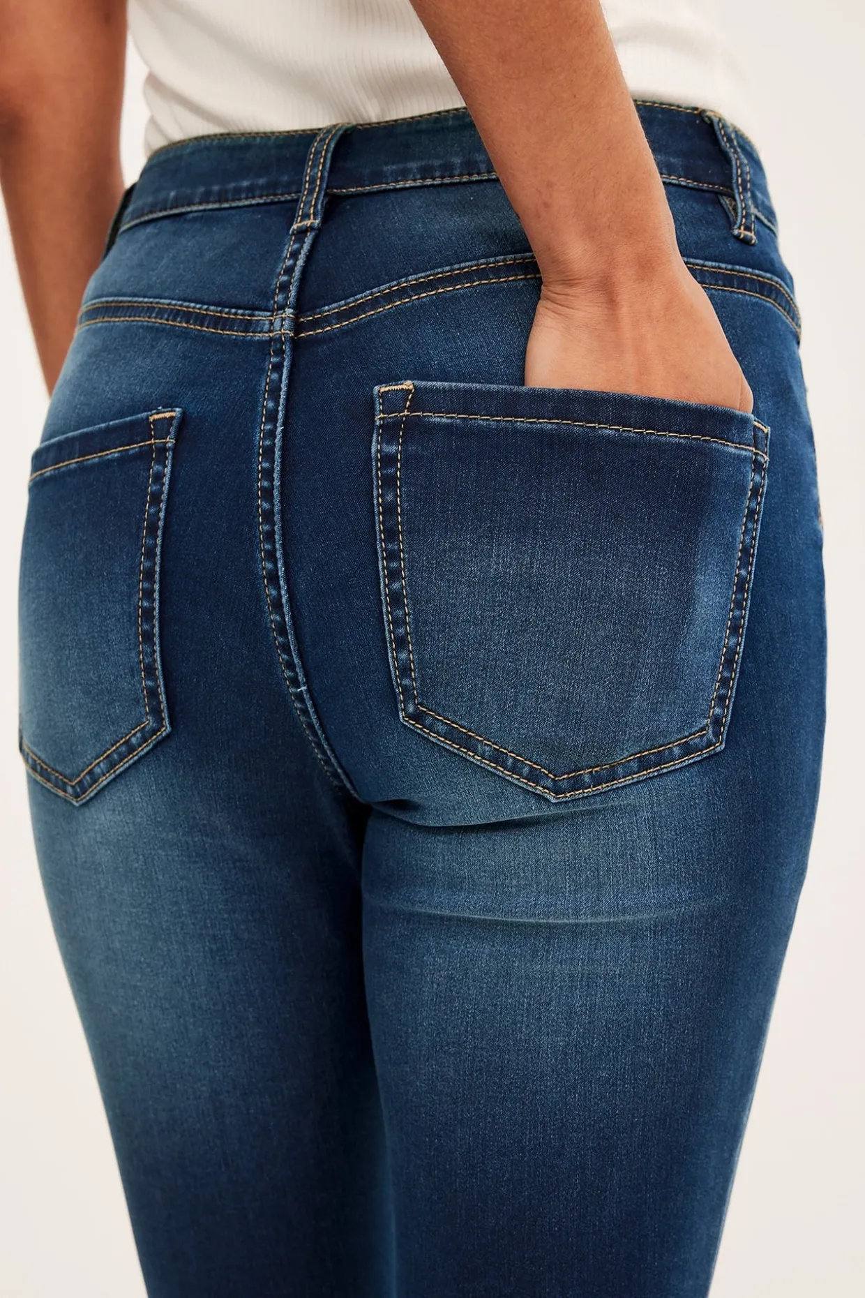 Super slim jeans short leg | Tumma denim | Naiset | Kappahl