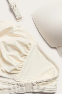 Tekstuuripintainen bikiniyläosa | Luonnonvalkoinen | Naiset | Kappahl