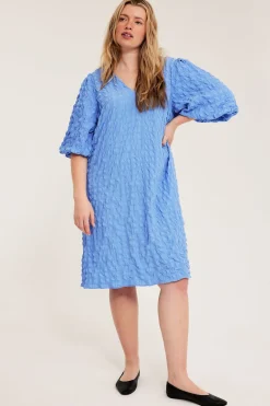 Tekstuuripintainen mekko | Sininen | Naiset | Kappahl