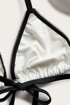 Topattu kolmiomallinen bikiniyläosa | Luonnonvalkoinen | Naiset | Kappahl