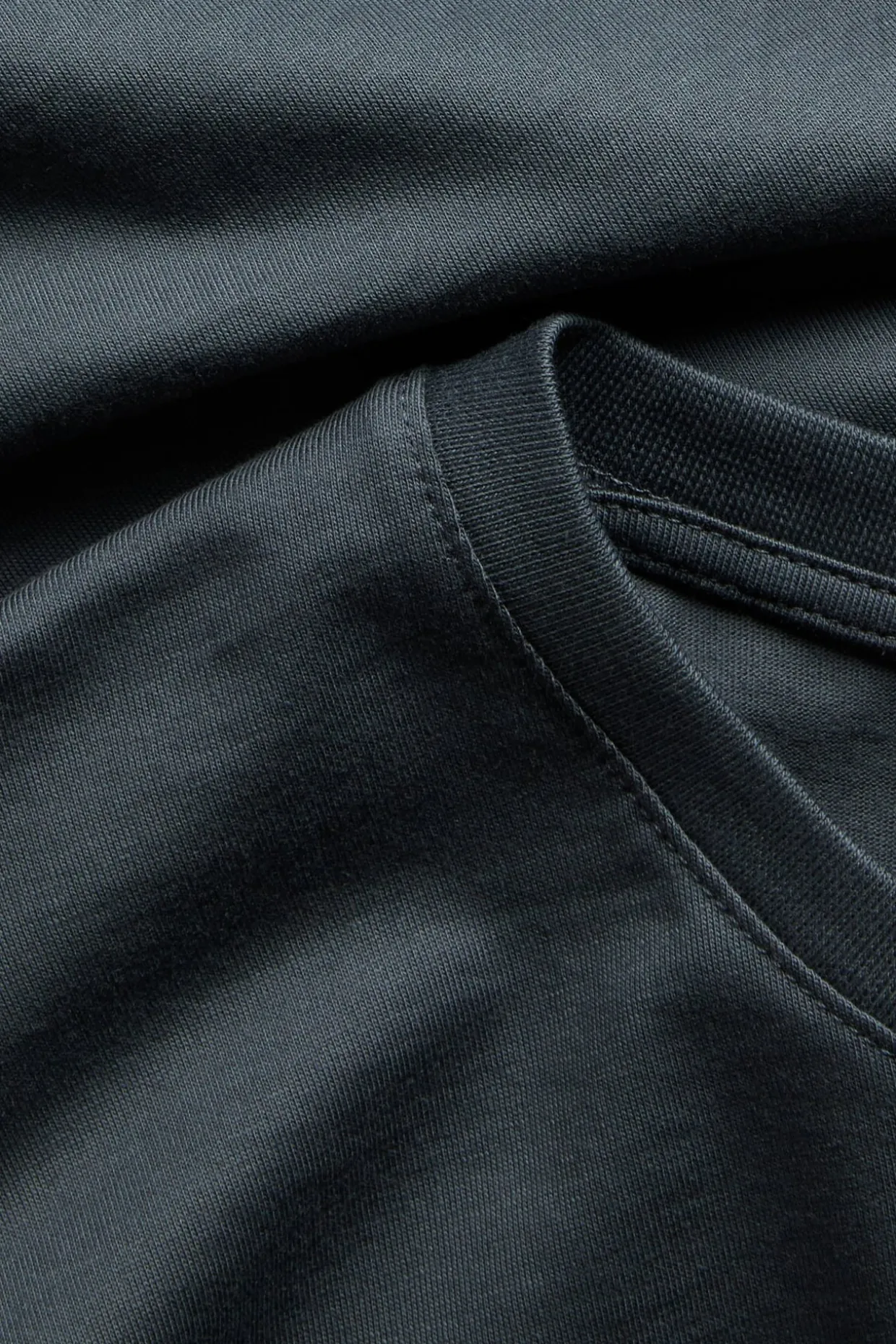 T-paita, jossa pyöreä pääntie | Tummanharmaa | Miehet | Kappahl