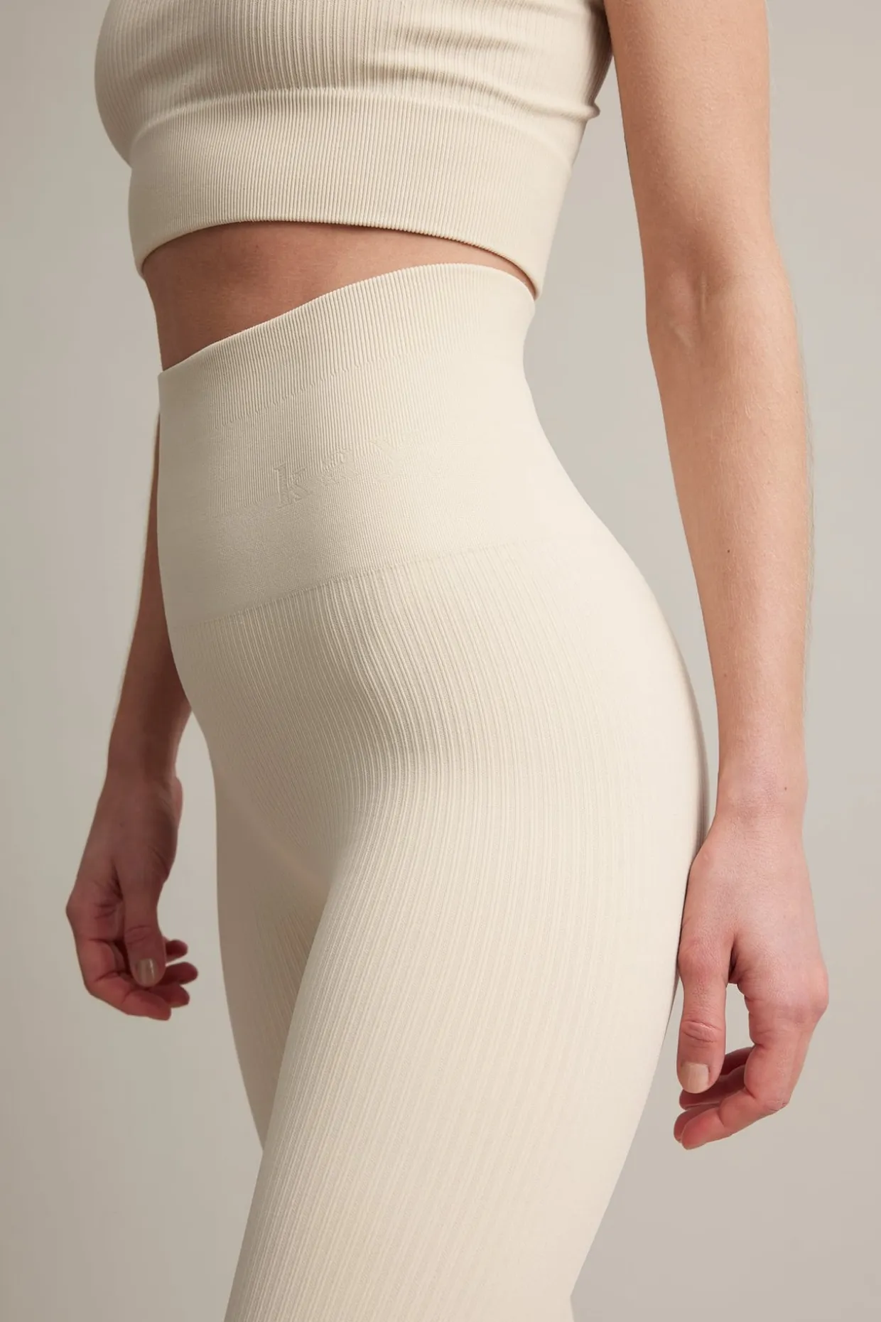 Treenitrikoot | Vaaleanbeige | Naiset | Kappahl