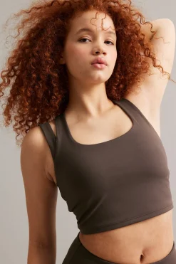 Urheilupaita pehmeästä ja joustavasta jerseykankaasta | Tummanruskea | Naiset | Kappahl