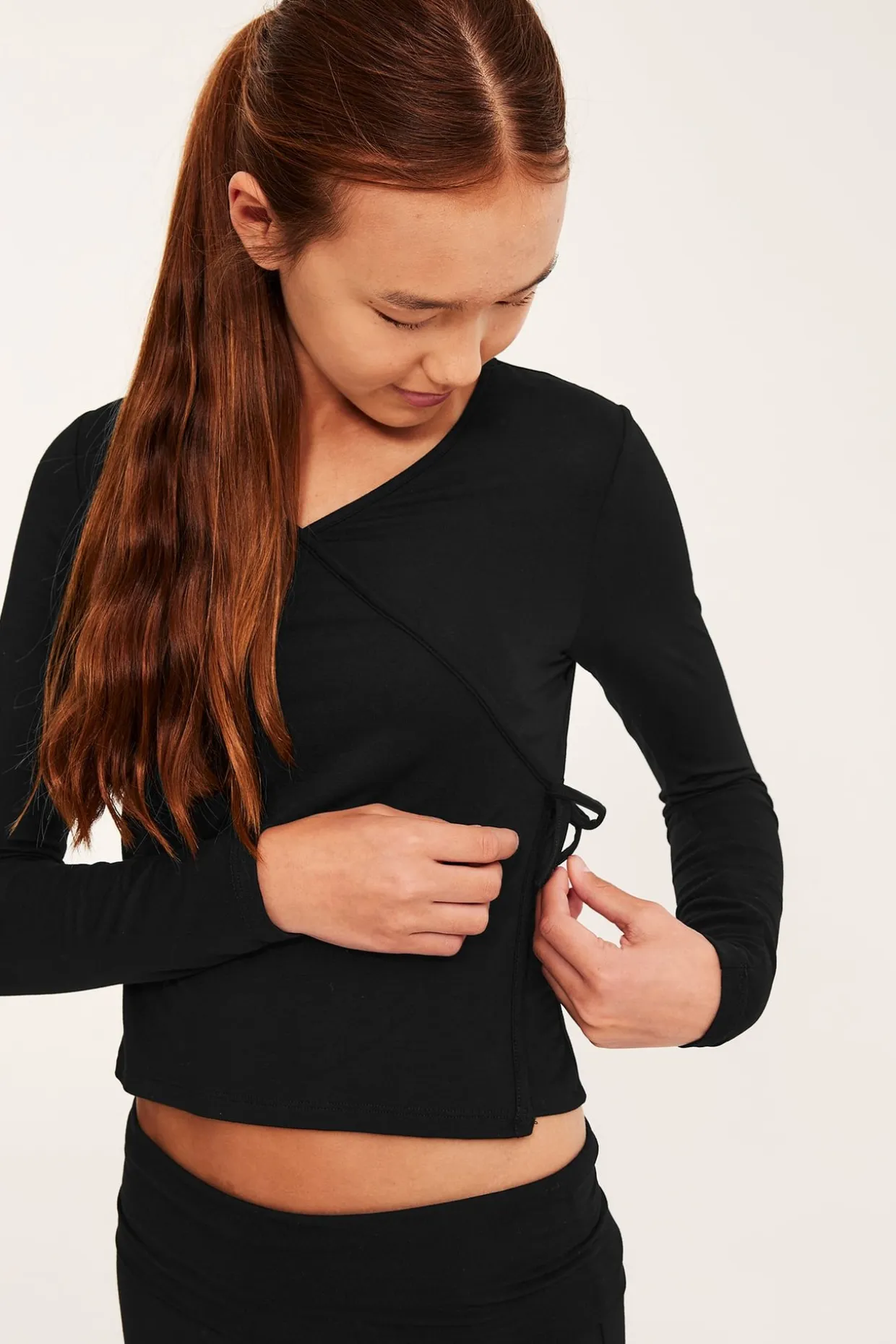 Viskoosijerseystä valmistettu kietaisupaita | Musta | Lapset | Kappahl