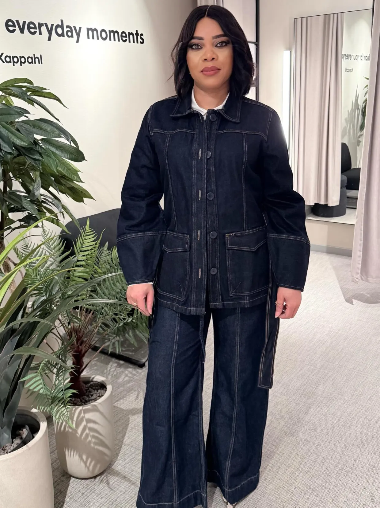 Wide jeans high waist | Tumma denim | Naiset | Kappahl