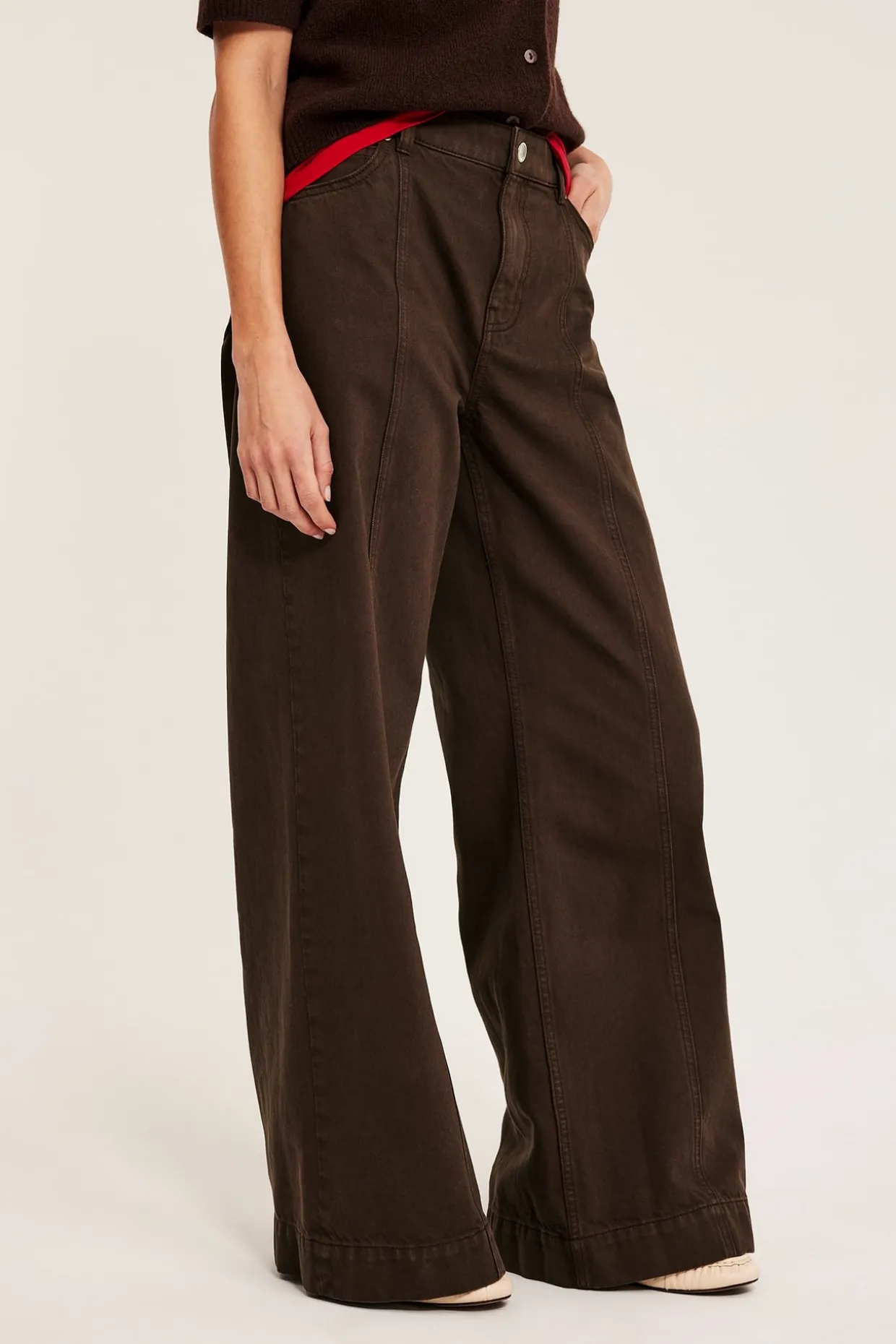 Wide jeans high waist | Tummanruskea | Naiset | Kappahl