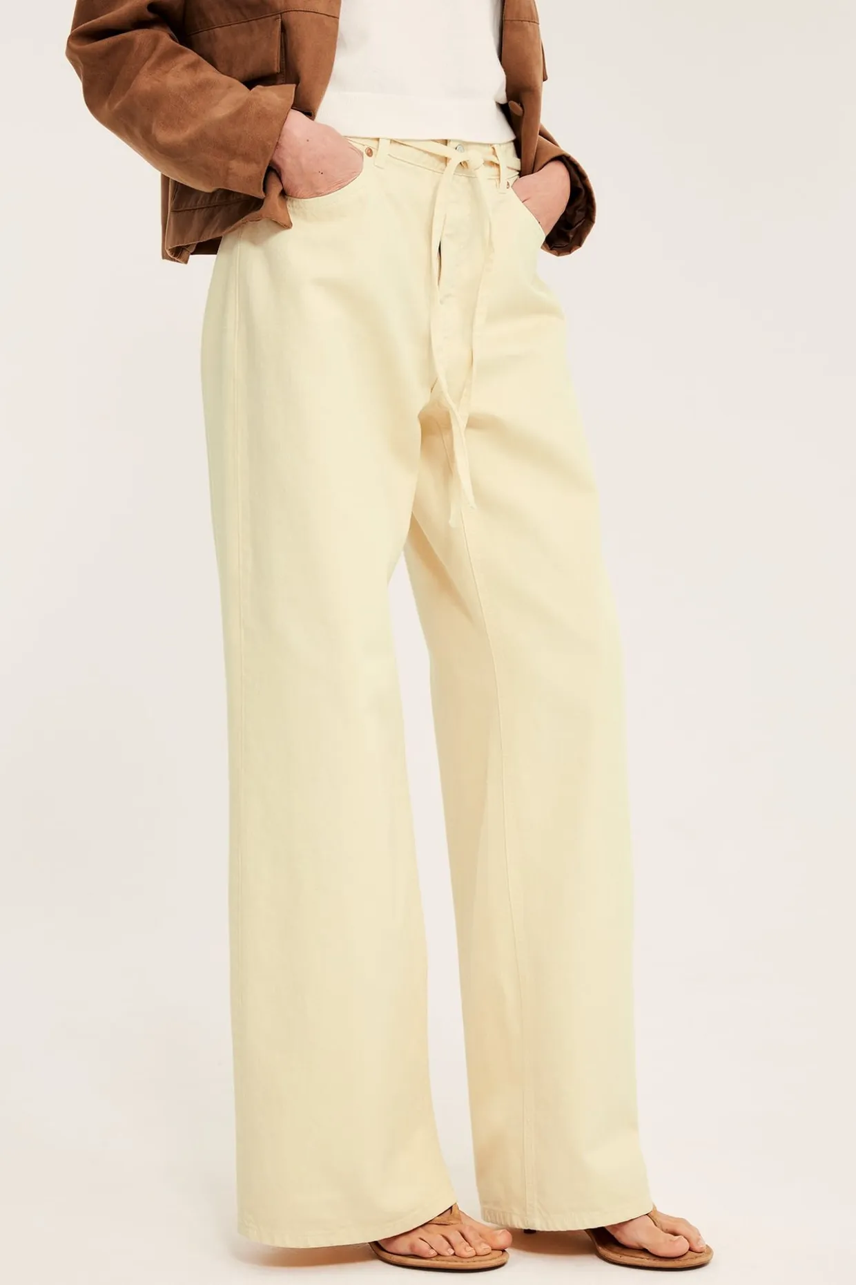 Wide jeans high waist | Vaaleankeltainen | Naiset | Kappahl